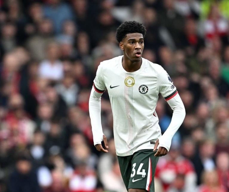 球员轮休的 球员轮休的